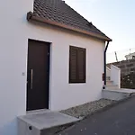 Casa Cuartel Orman Evi