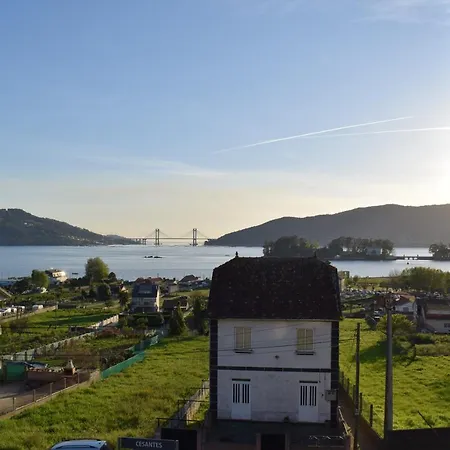 Casa Cuartel 山林小屋 雷东德拉