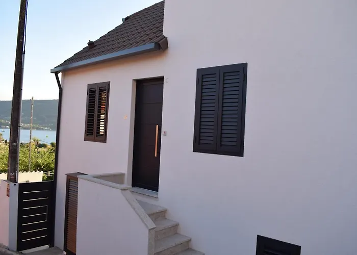 Casa Cuartel Lodge *