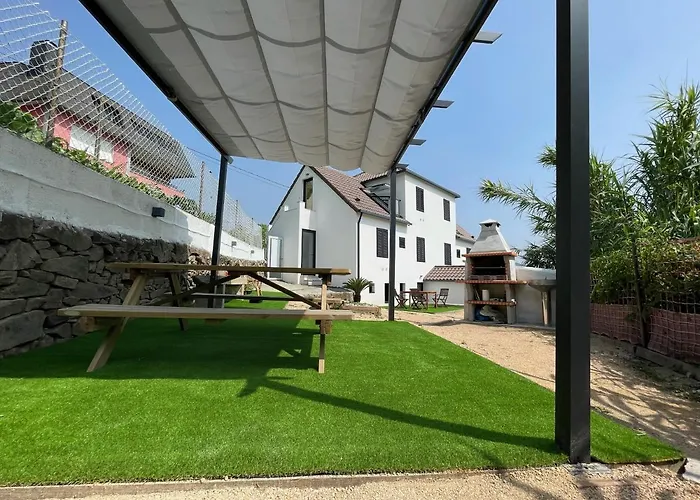 Casa Cuartel Lodge Redondela