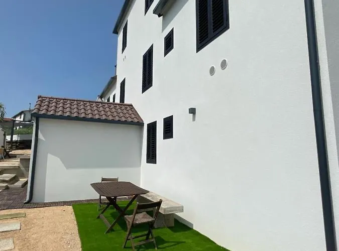 Casa Cuartel Redondela