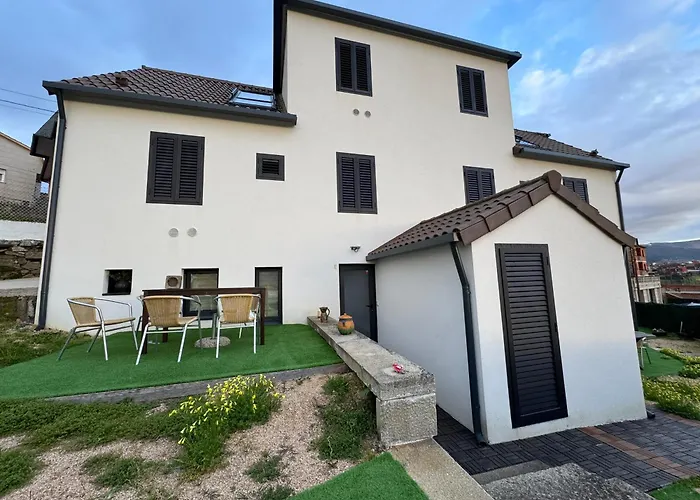 Casa Cuartel Lodge Redondela